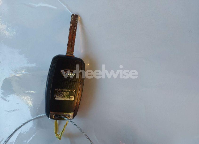 Photo 11 of 2014 Kia Sorento LX (VIN 5XYKT4A69EG458017)