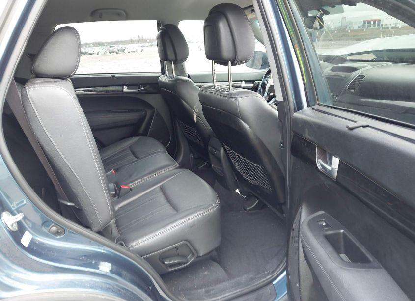 Photo 8 of 2014 Kia Sorento LX (VIN 5XYKT4A69EG463461)