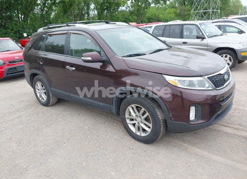 2014 Kia Sorento LX (VIN 5XYKT4A69EG510648) main photo
