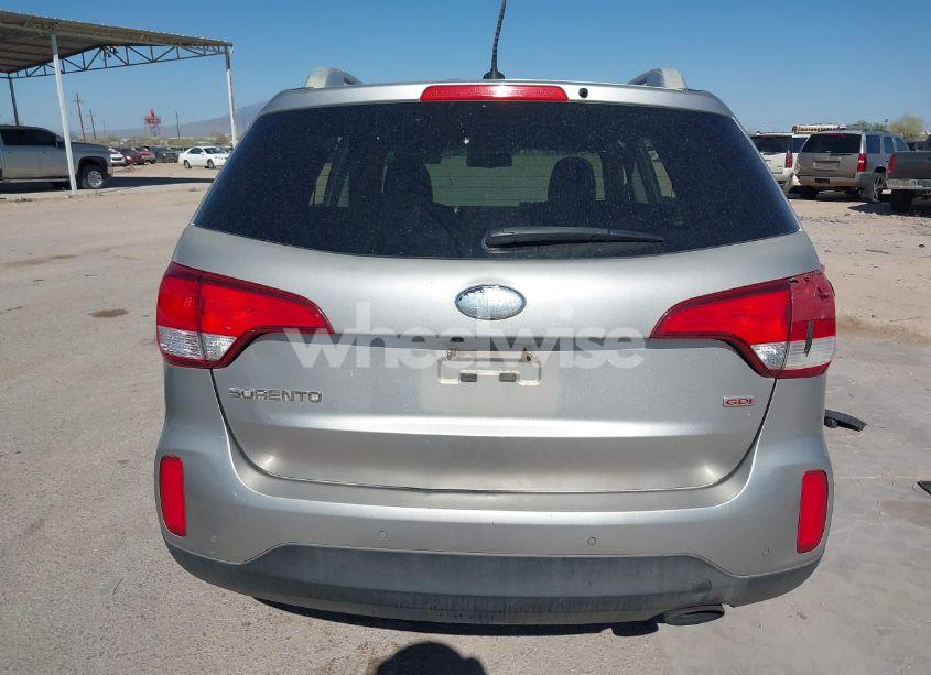 Photo 16 of 2015 Kia Sorento LX (VIN 5XYKT4A69FG575503)