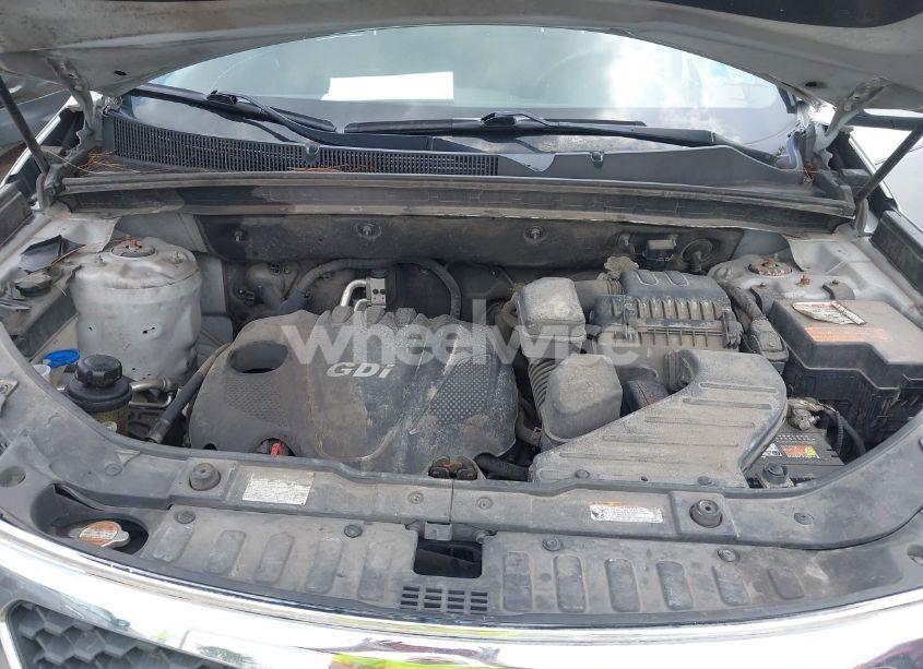 Photo 10 of 2012 Kia Sorento LX (VIN 5XYKT4A6XCG217290)