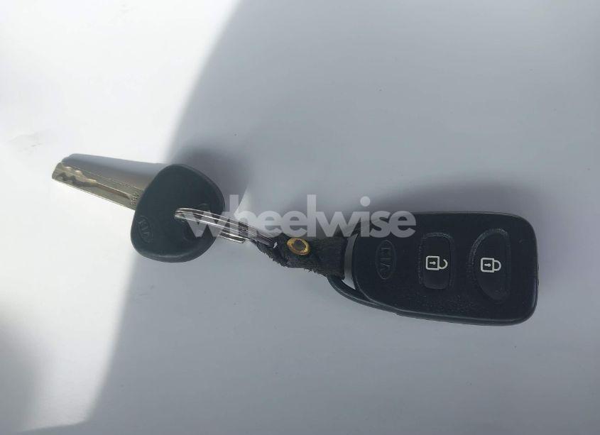 Photo 11 of 2012 Kia Sorento LX (VIN 5XYKT4A6XCG236535)