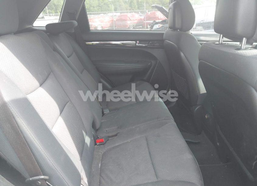 Photo 8 of 2012 Kia Sorento LX (VIN 5XYKT4A6XCG236535)