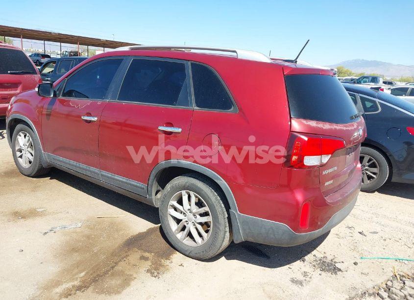 Photo 3 of 2014 Kia Sorento LX (VIN 5XYKT4A6XEG483251)