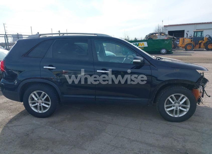 Photo 14 of 2015 Kia Sorento LX (VIN 5XYKT4A6XFG580211)