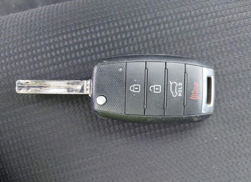 Photo 11 of 2015 Kia Sorento LX (VIN 5XYKT4A6XFG639046)