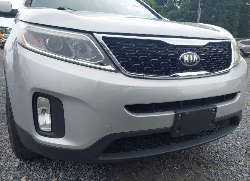 Photo 12 of 2015 Kia Sorento LX (VIN 5XYKT4A6XFG639046)