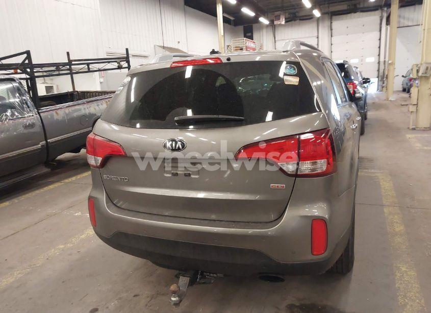 Photo 15 of 2015 Kia Sorento LX (VIN 5XYKT4A6XFG657658)