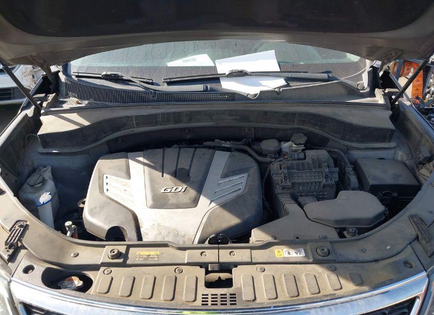 Photo 10 of 2015 Kia Sorento LX V6 (VIN 5XYKT4A70FG601172)