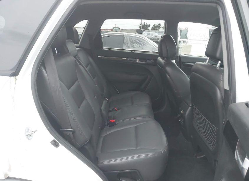 Photo 8 of 2015 Kia Sorento LX V6 (VIN 5XYKT4A71FG558459)