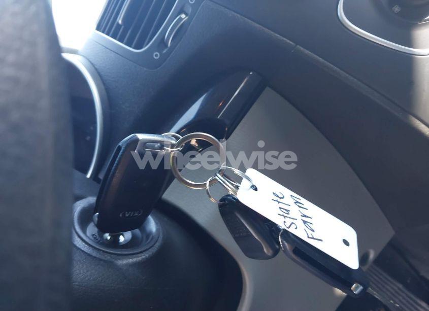 Photo 11 of 2014 Kia Sorento LX V6 (VIN 5XYKT4A72EG521953)