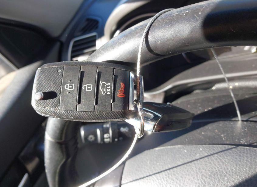 Photo 11 of 2015 Kia Sorento LX V6 (VIN 5XYKT4A72FG559846)