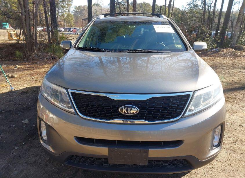 Photo 6 of 2015 Kia Sorento LX V6 (VIN 5XYKT4A72FG559846)