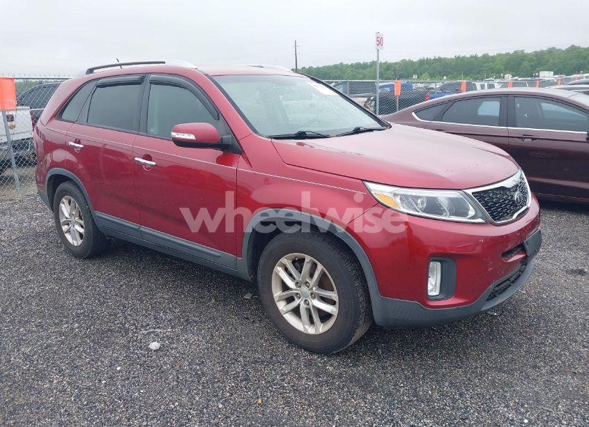 2014 Kia Sorento LX V6 (VIN 5XYKT4A73EG547445) main photo