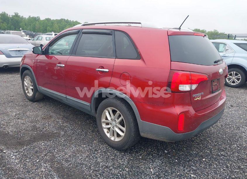 Photo 3 of 2014 Kia Sorento LX V6 (VIN 5XYKT4A73EG547445)
