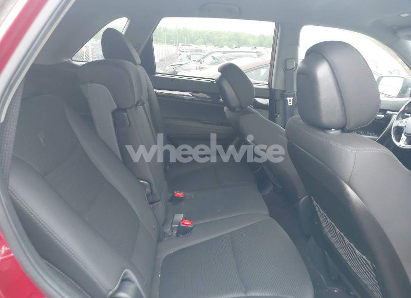 Photo 8 of 2014 Kia Sorento LX V6 (VIN 5XYKT4A73EG547445)