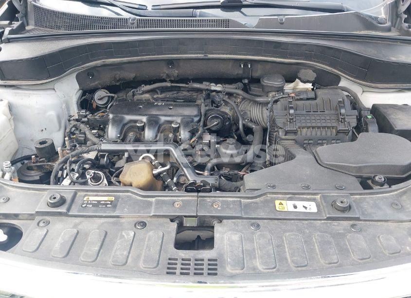 Photo 10 of 2015 Kia Sorento LX V6 (VIN 5XYKT4A75FG550641)