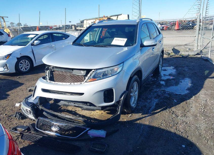 Photo 12 of 2015 Kia Sorento LX V6 (VIN 5XYKT4A75FG565074)