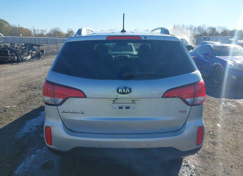 Photo 16 of 2015 Kia Sorento LX V6 (VIN 5XYKT4A75FG565074)