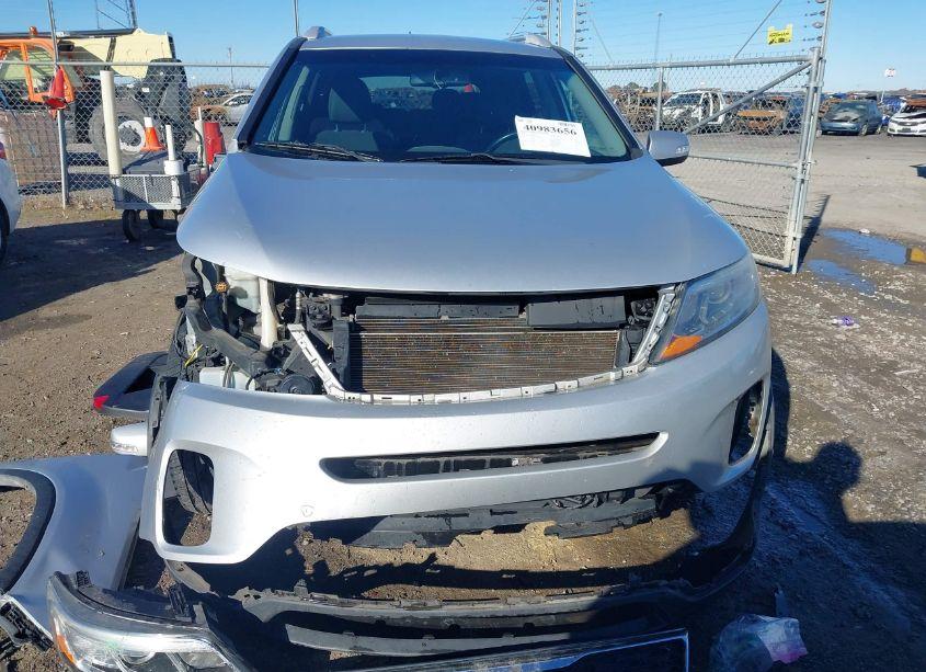 Photo 6 of 2015 Kia Sorento LX V6 (VIN 5XYKT4A75FG565074)