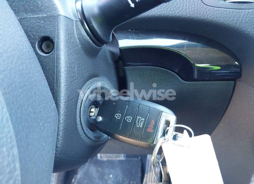 Photo 11 of 2015 Kia Sorento LX V6 (VIN 5XYKT4A75FG574292)