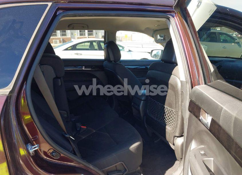 Photo 8 of 2015 Kia Sorento LX V6 (VIN 5XYKT4A75FG574292)