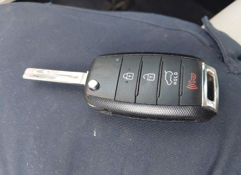 Photo 11 of 2014 Kia Sorento LX V6 (VIN 5XYKT4A76EG445427)