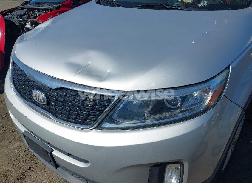 Photo 13 of 2014 Kia Sorento LX V6 (VIN 5XYKT4A76EG471896)
