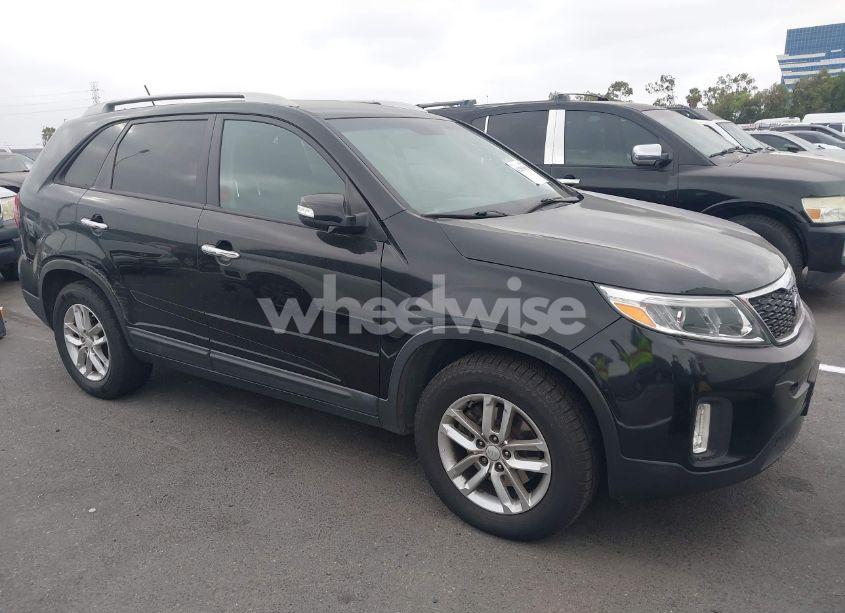 2015 Kia Sorento LX V6 (VIN 5XYKT4A76FG609714) main photo