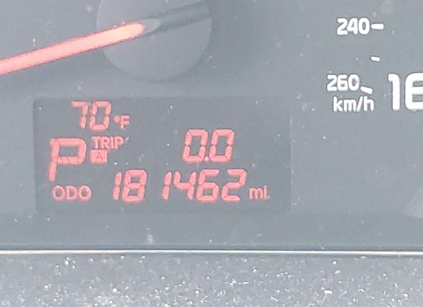 Photo 6 of 2014 Kia Sorento LX V6 (VIN 5XYKT4A77EG490943)