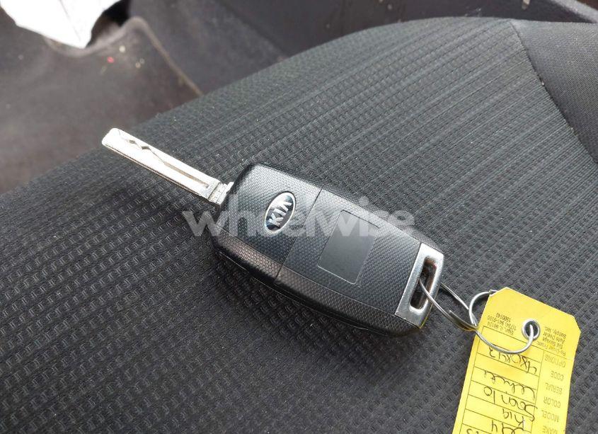 Photo 11 of 2014 Kia Sorento LX V6 (VIN 5XYKT4A78EG480843)