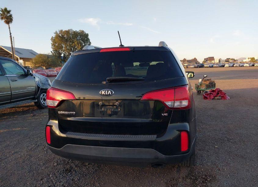 Photo 16 of 2015 Kia Sorento LX V6 (VIN 5XYKT4A78FG609729)