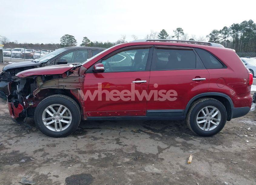 Photo 15 of 2014 Kia Sorento LX V6 (VIN 5XYKT4A7XEG482738)