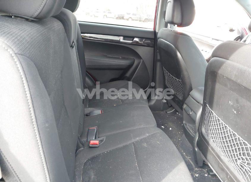 Photo 8 of 2014 Kia Sorento LX V6 (VIN 5XYKT4A7XEG482738)