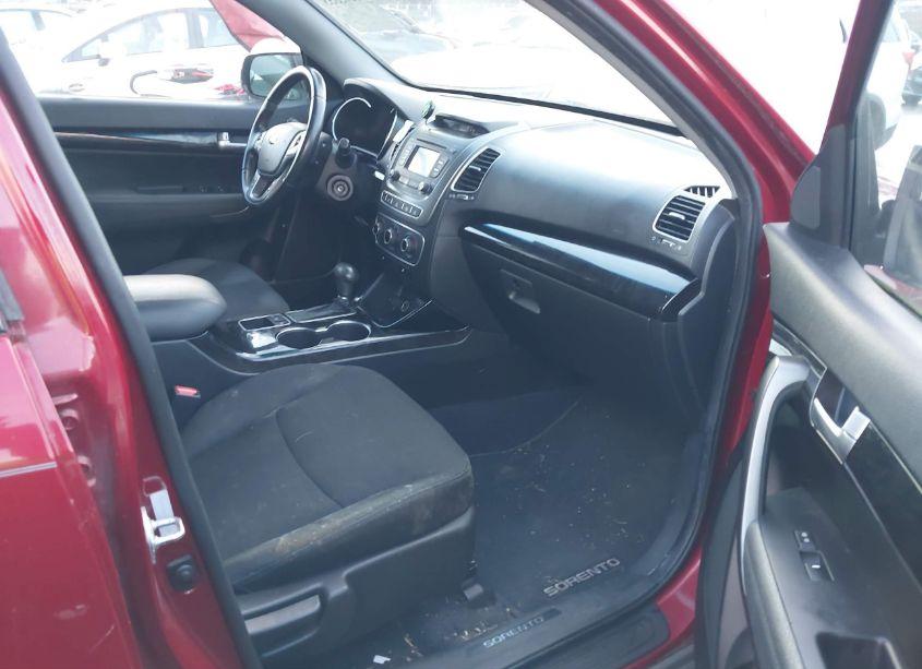 Photo 5 of 2014 Kia Sorento LX V6 (VIN 5XYKT4A7XEG482772)