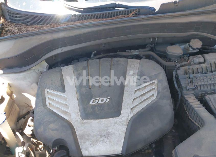 Photo 10 of 2015 Kia Sorento LX V6 (VIN 5XYKT4A7XFG577172)