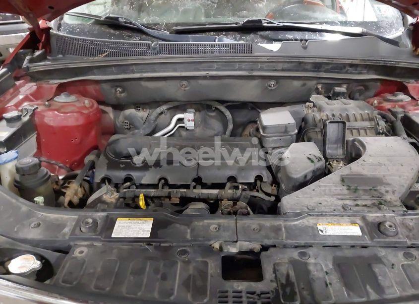 Photo 10 of 2011 Kia Sorento LX (VIN 5XYKTCA11BG053909)