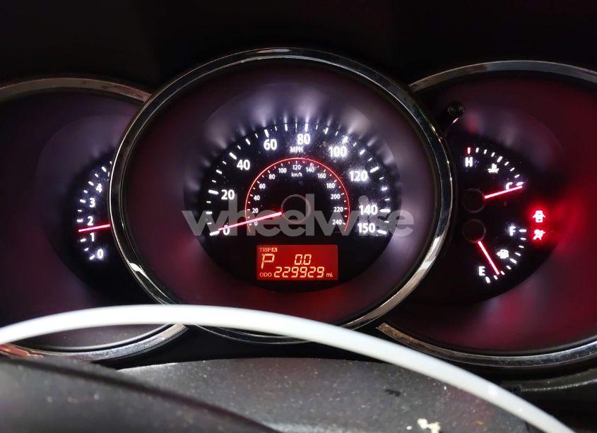 Photo 7 of 2011 Kia Sorento LX (VIN 5XYKTCA11BG053909)