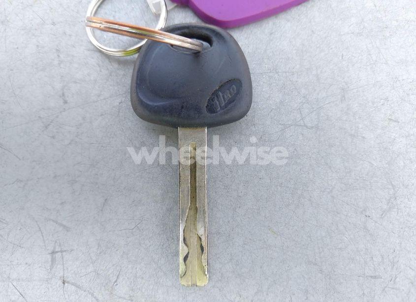 Photo 11 of 2011 Kia Sorento LX (VIN 5XYKTCA11BG128513)