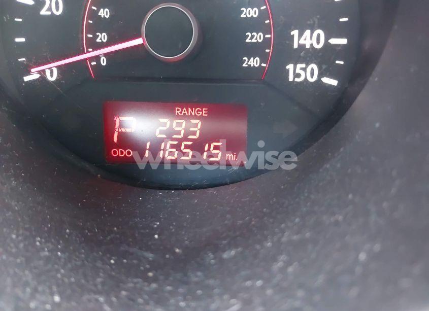 Photo 7 of 2011 Kia Sorento LX (VIN 5XYKTCA12BG014522)