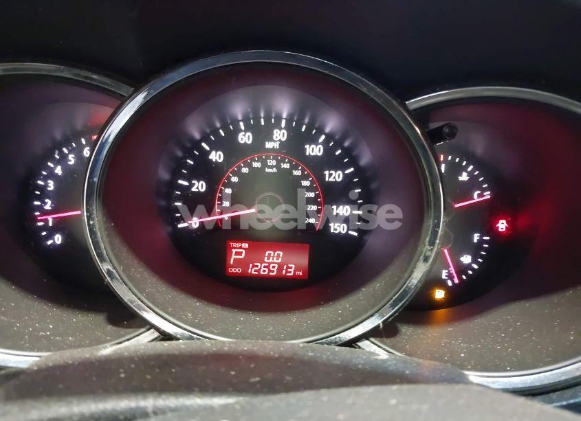 Photo 7 of 2011 Kia Sorento LX (VIN 5XYKTCA13BG001634)