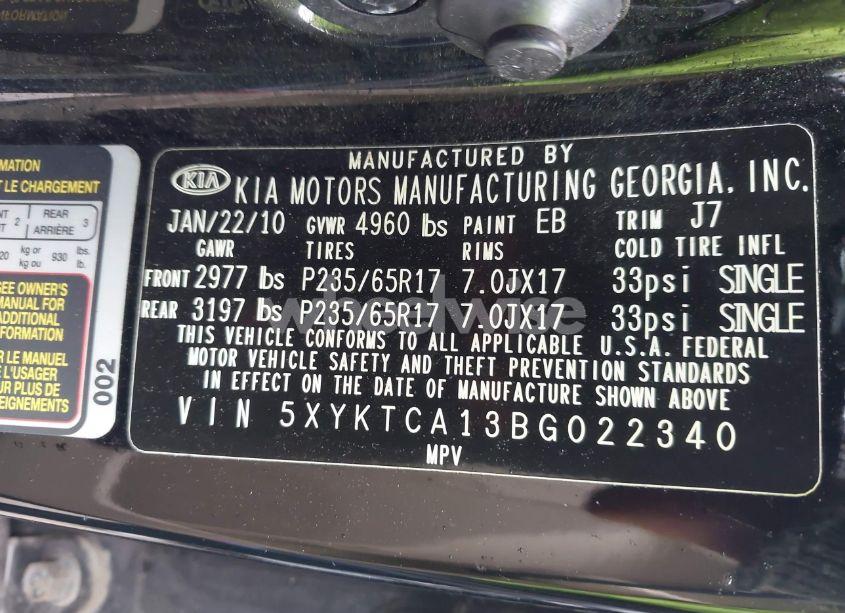 Photo 9 of 2011 Kia Sorento LX (VIN 5XYKTCA13BG022340)