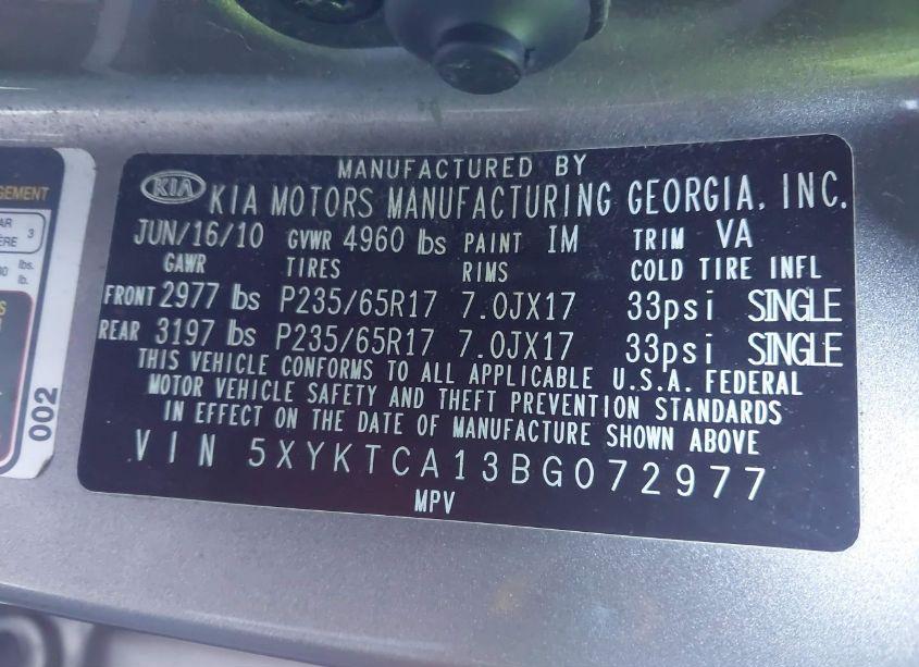 Photo 9 of 2011 Kia Sorento LX (VIN 5XYKTCA13BG072977)