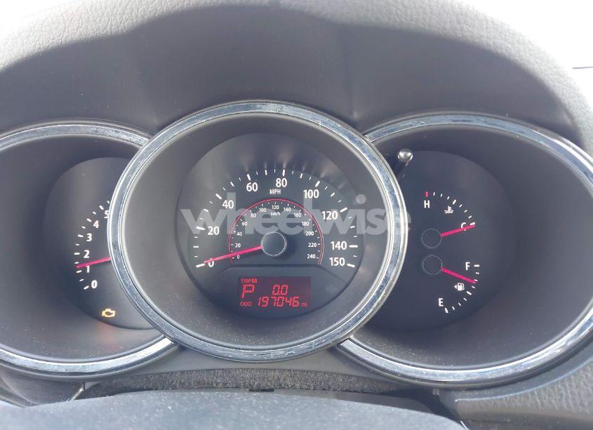 Photo 7 of 2011 Kia Sorento LX (VIN 5XYKTCA13BG118517)