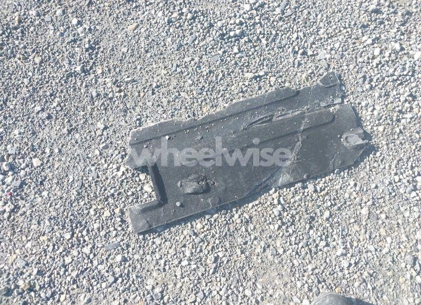 Photo 12 of 2011 Kia Sorento LX (VIN 5XYKTCA14BG079081)