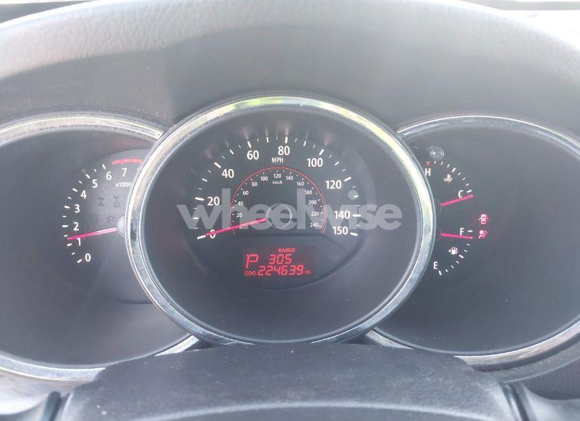 Photo 7 of 2011 Kia Sorento LX (VIN 5XYKTCA14BG079081)