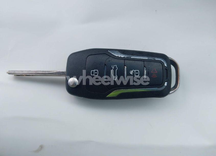 Photo 11 of 2011 Kia Sorento LX (VIN 5XYKTCA15BG155293)