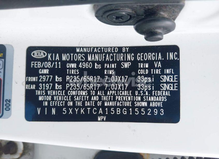 Photo 9 of 2011 Kia Sorento LX (VIN 5XYKTCA15BG155293)