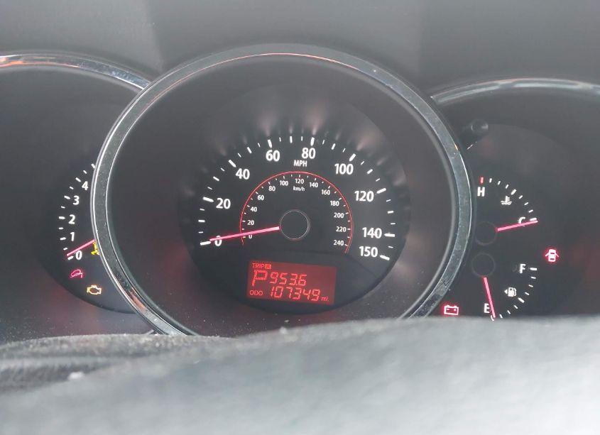 Photo 7 of 2011 Kia Sorento LX (VIN 5XYKTCA17BG113045)