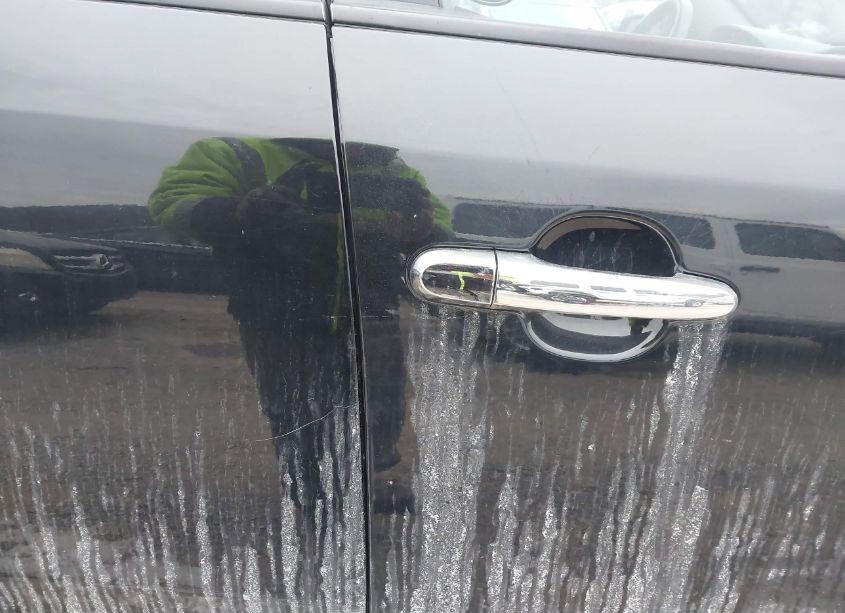 Photo 16 of 2011 Kia Sorento LX (VIN 5XYKTCA18BG066169)